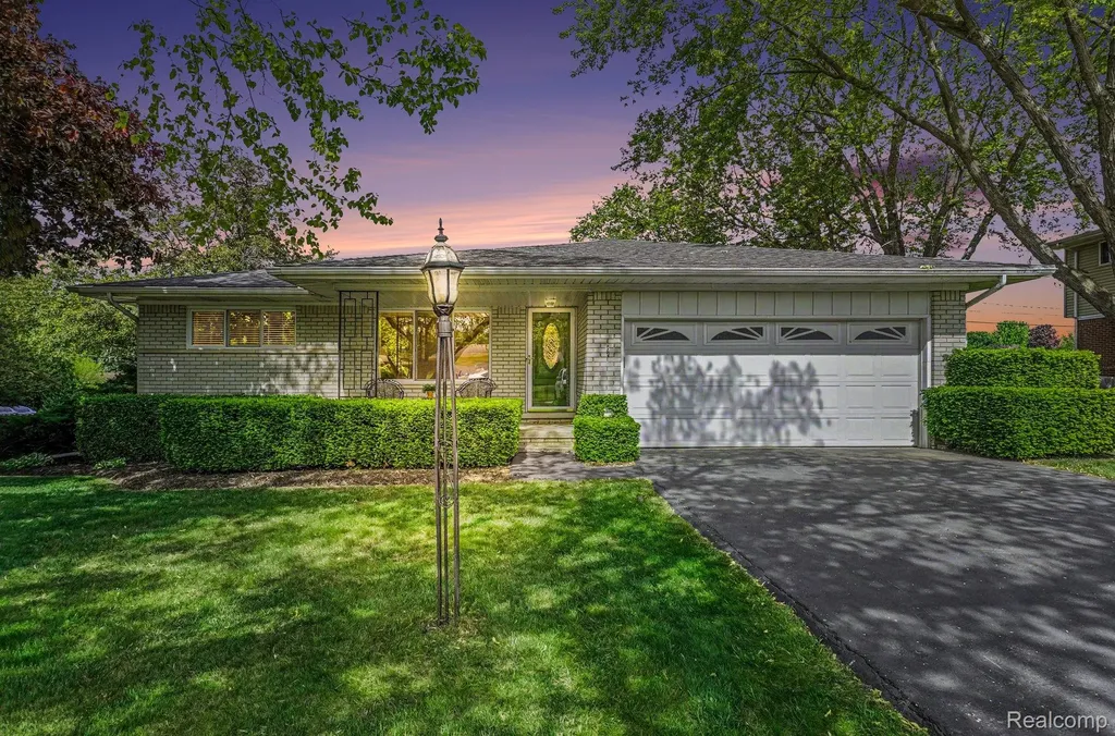 5364 Fern Avenue Grand Blanc Charter Township MI 48439