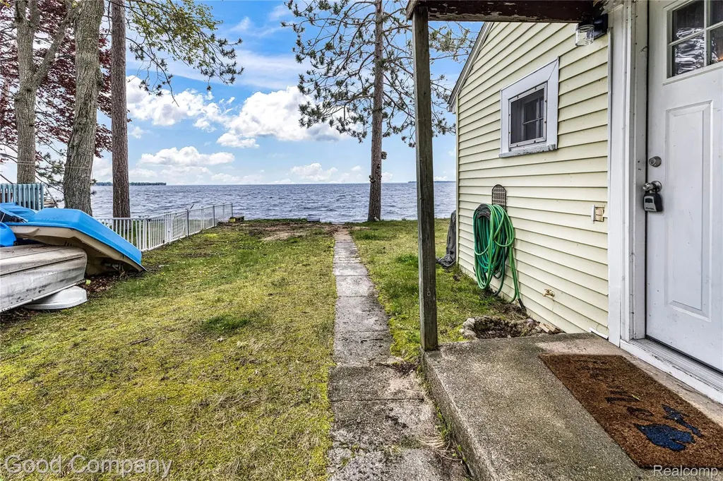100 Holly Avenue Denton Township MI 48651