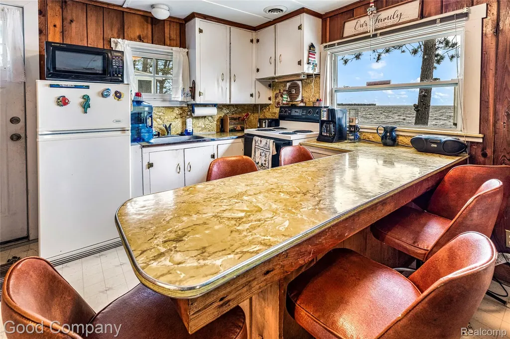 100 Holly Avenue Denton Township MI 48651
