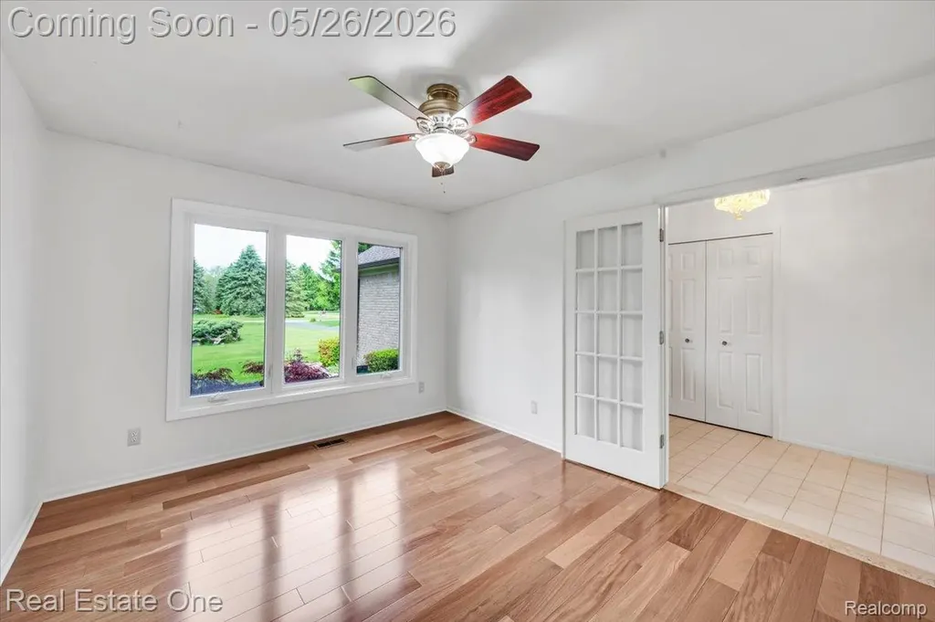 751 Bristol Lane Orion Charter Township MI 48348