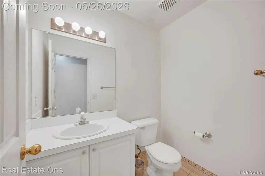 751 Bristol Lane Orion Charter Township MI 48348