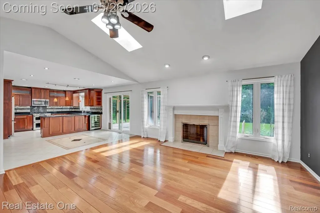 751 Bristol Lane Orion Charter Township MI 48348