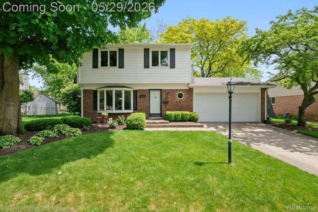 9310 Oakcliffe Drive Plymouth Charter Township MI 48170
