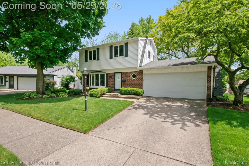 9310 Oakcliffe Drive Plymouth Charter Township MI 48170