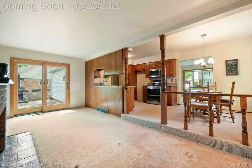 9310 Oakcliffe Drive Plymouth Charter Township MI 48170