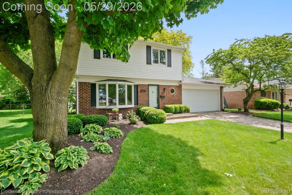 9310 Oakcliffe Drive Plymouth Charter Township MI 48170