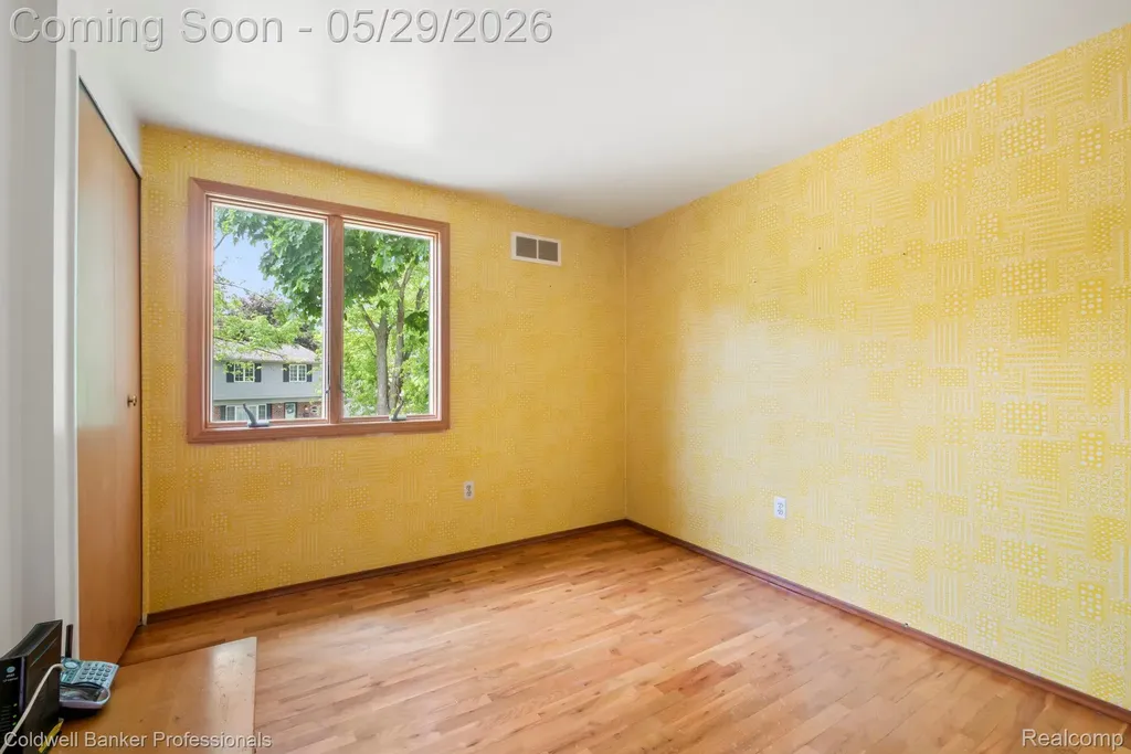 9310 Oakcliffe Drive Plymouth Charter Township MI 48170