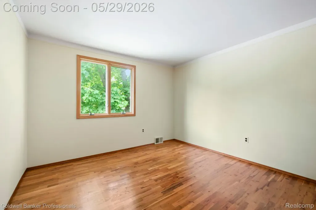 9310 Oakcliffe Drive Plymouth Charter Township MI 48170