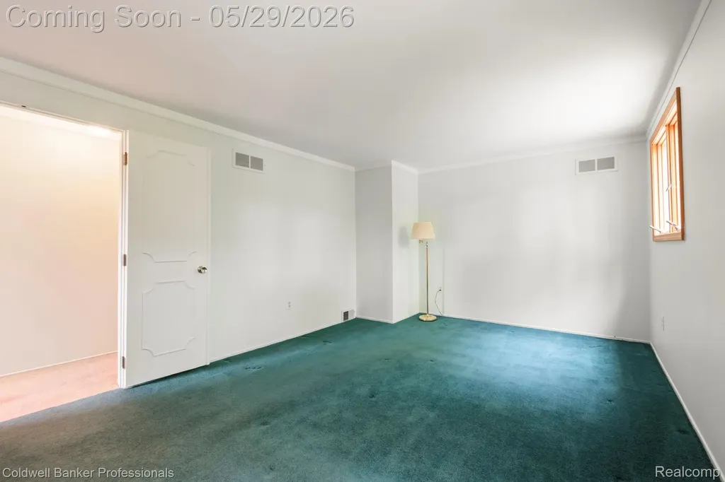 9310 Oakcliffe Drive Plymouth Charter Township MI 48170