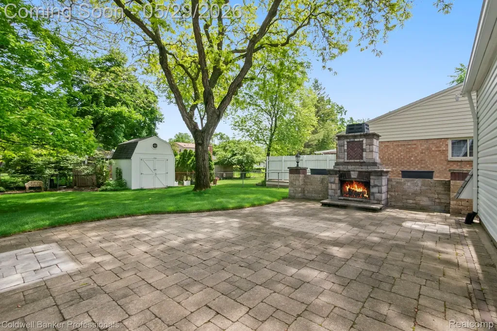 9310 Oakcliffe Drive Plymouth Charter Township MI 48170