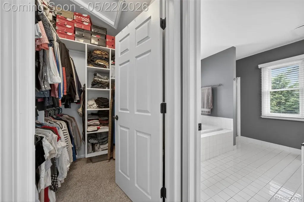1427 Trailside Boulevard Wixom City MI 48393