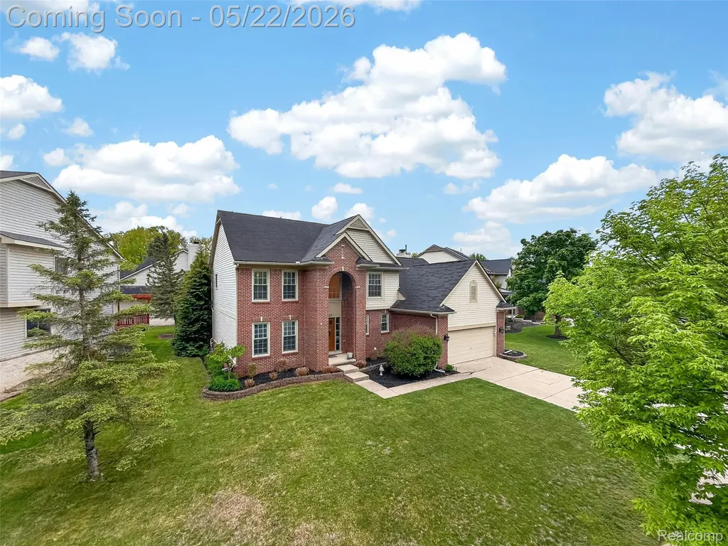 1427 Trailside Boulevard Wixom City MI 48393