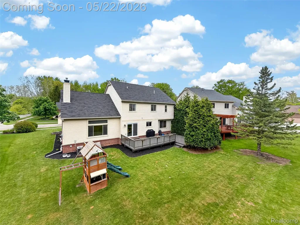 1427 Trailside Boulevard Wixom City MI 48393
