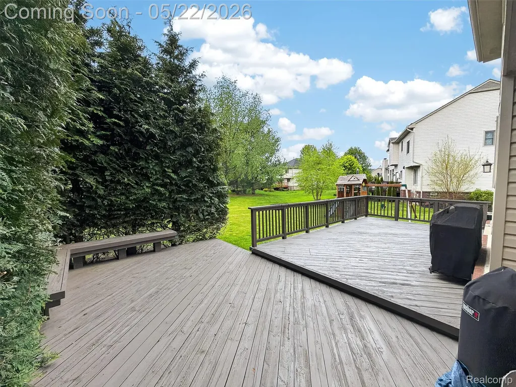 1427 Trailside Boulevard Wixom City MI 48393