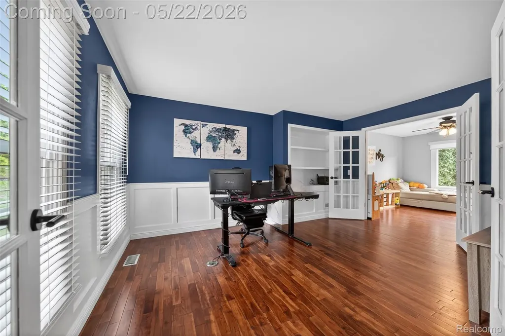 1427 Trailside Boulevard Wixom City MI 48393