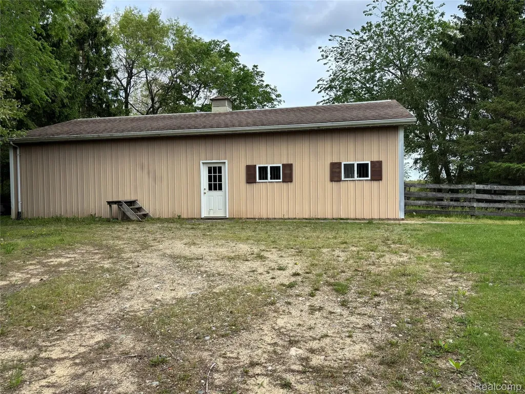 885 Lake Forest Drive Lapeer Township MI 48446