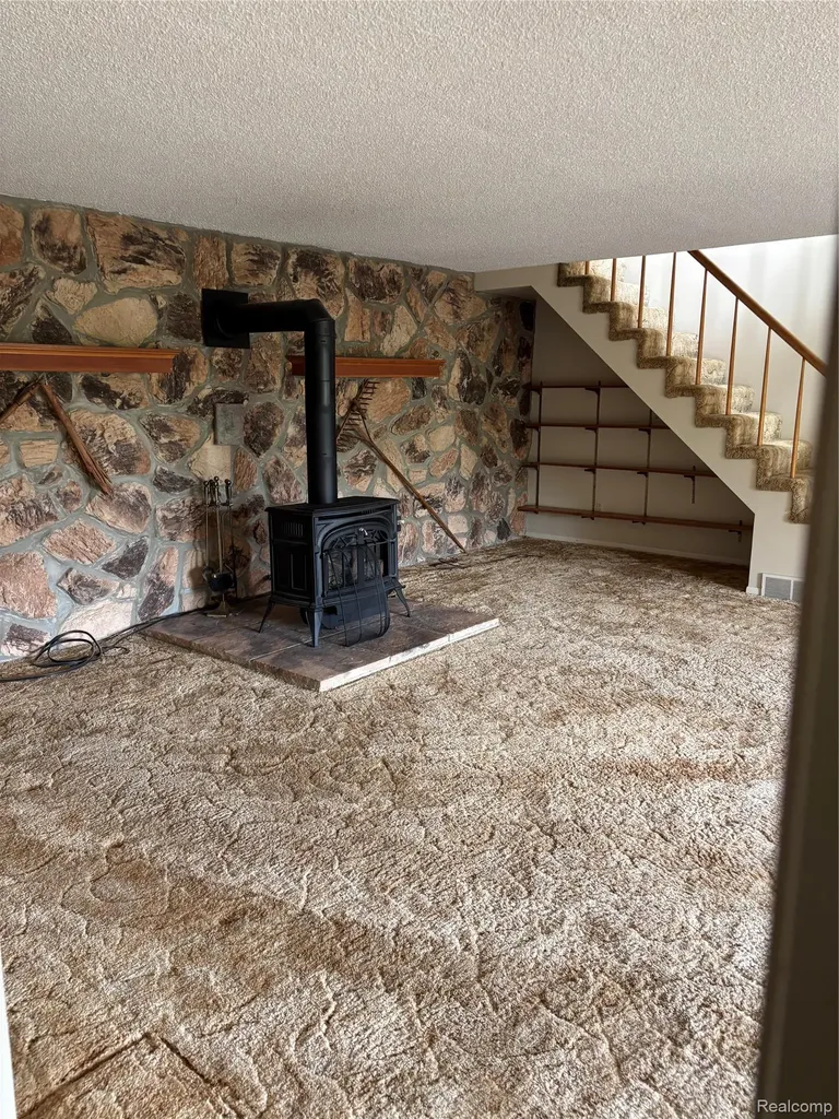 885 Lake Forest Drive Lapeer Township MI 48446