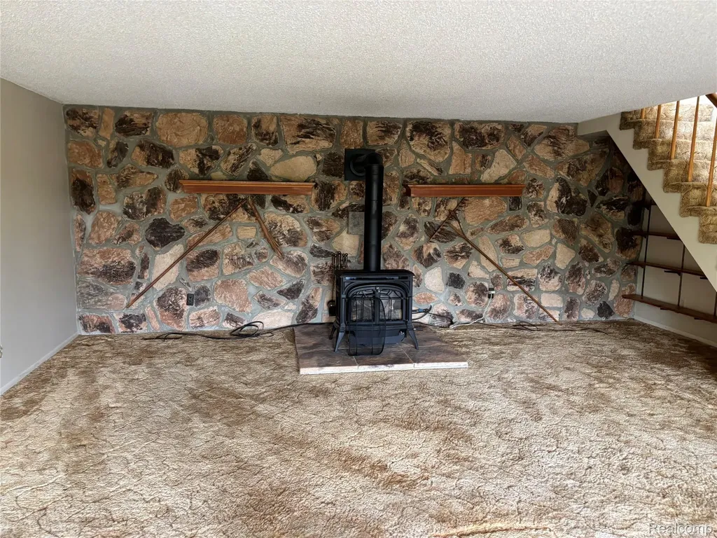885 Lake Forest Drive Lapeer Township MI 48446