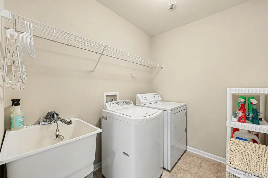 51133 Federal Boulevard Canton Charter Township MI 48188