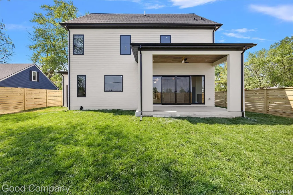 1228 W Windemere Avenue Royal Oak City MI 48073