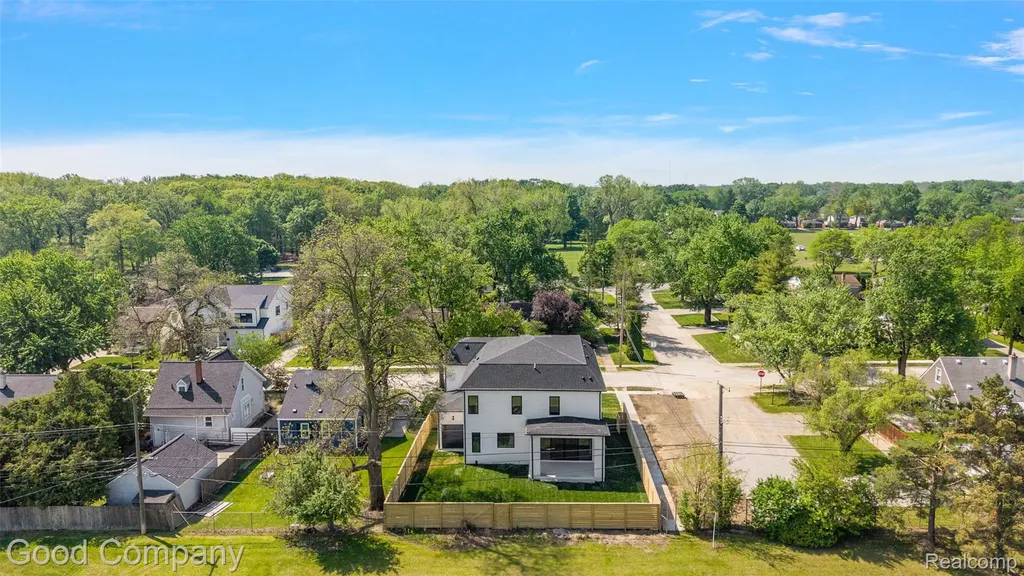 1228 W Windemere Avenue Royal Oak City MI 48073