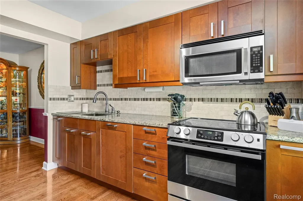 42683 Savoy Court Northville Township MI 48167