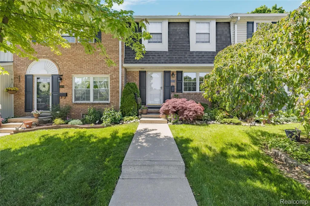 42683 Savoy Court Northville Township MI 48167