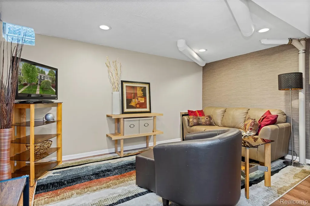 42683 Savoy Court Northville Township MI 48167