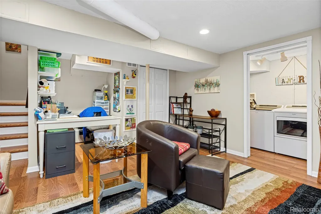42683 Savoy Court Northville Township MI 48167