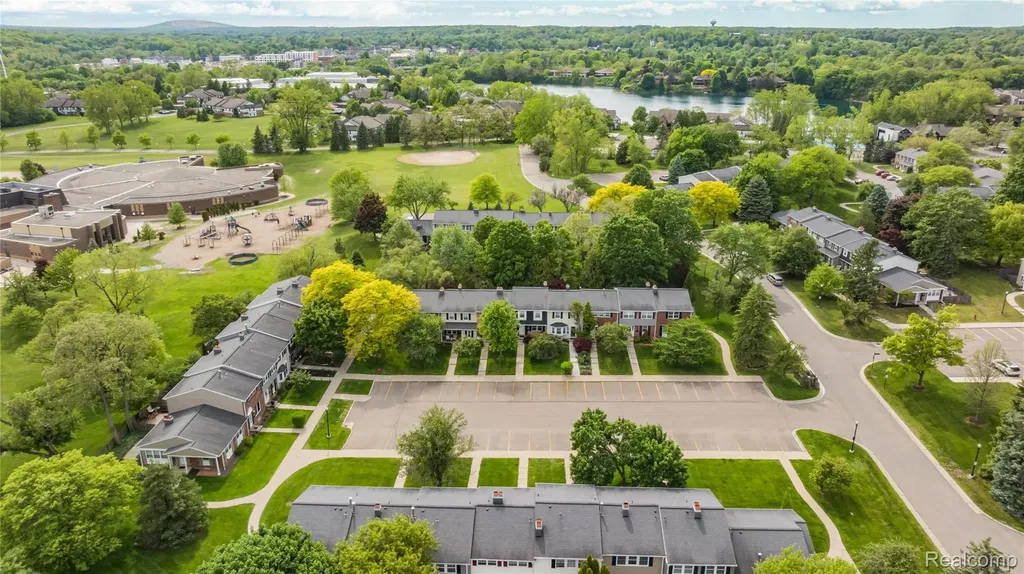 42683 Savoy Court Northville Township MI 48167