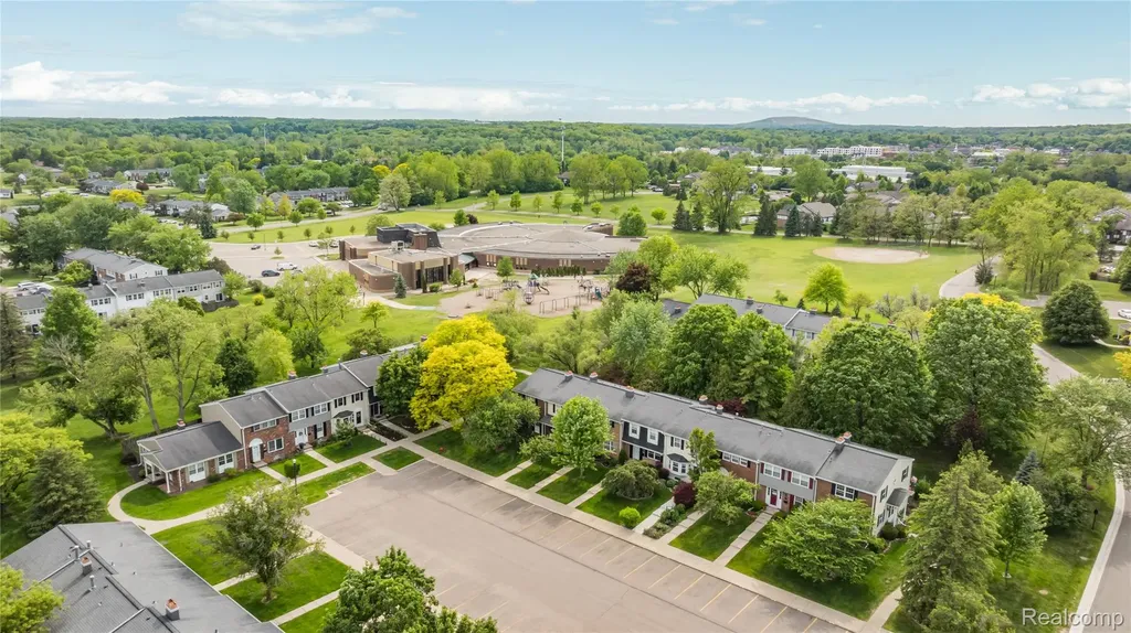 42683 Savoy Court Northville Township MI 48167