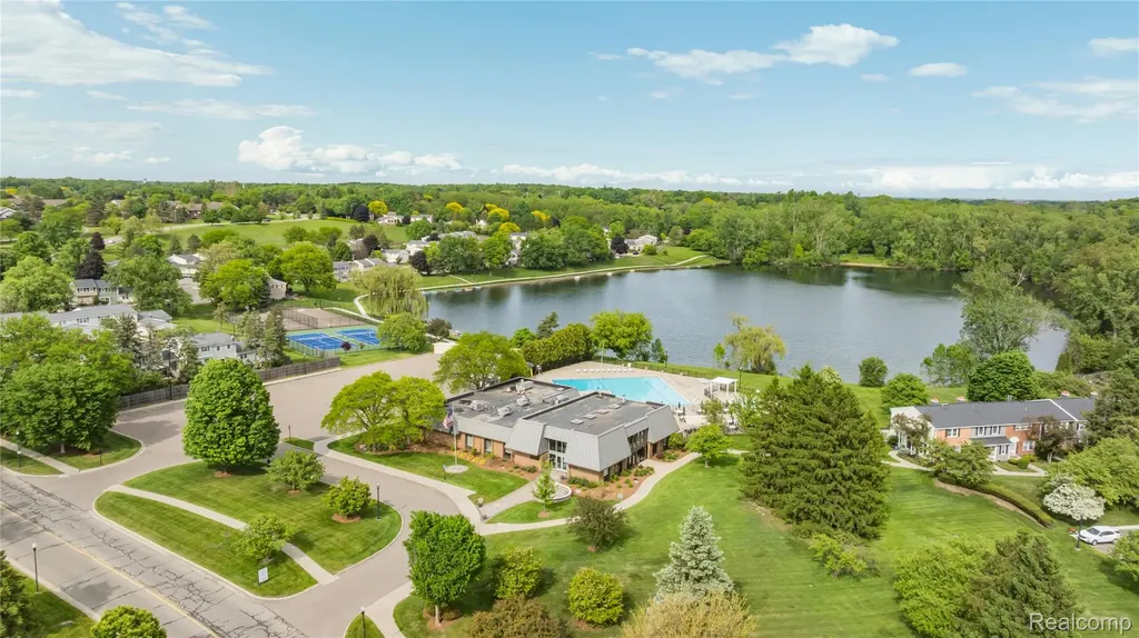 42683 Savoy Court Northville Township MI 48167