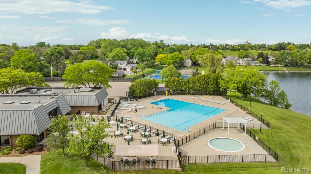 42683 Savoy Court Northville Township MI 48167