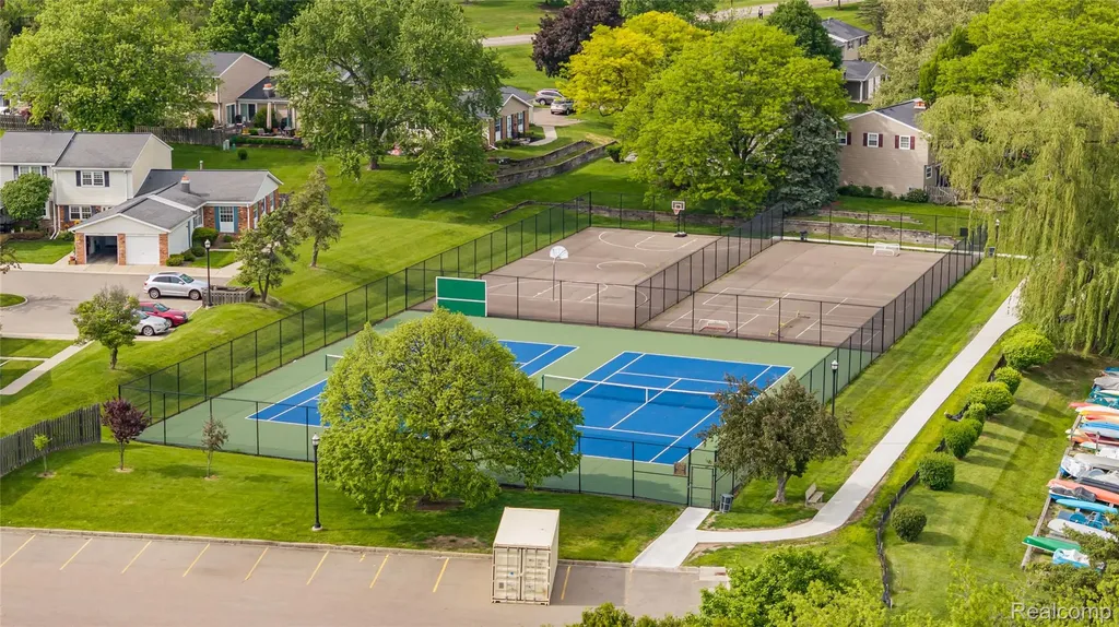 42683 Savoy Court Northville Township MI 48167
