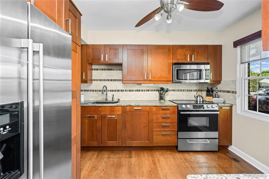 42683 Savoy Court Northville Township MI 48167