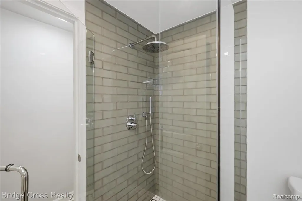 1790 Humphrey Avenue Birmingham City MI 48009