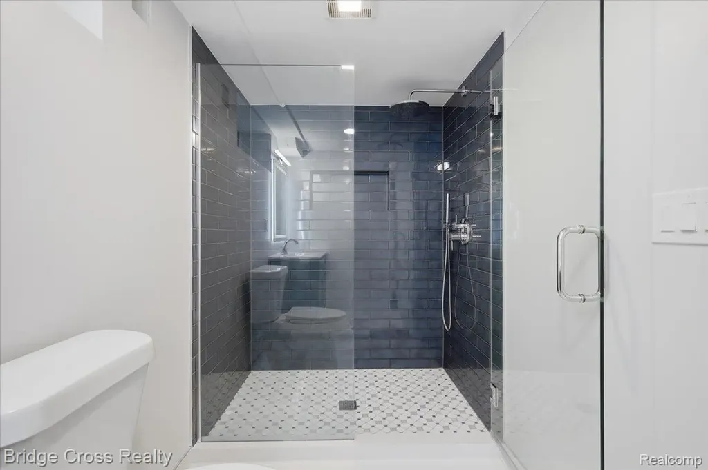 1790 Humphrey Avenue Birmingham City MI 48009