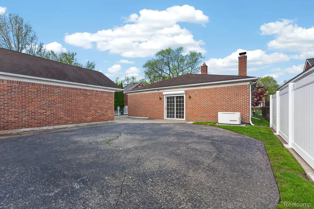 2315 19th Street Wyandotte City MI 48192