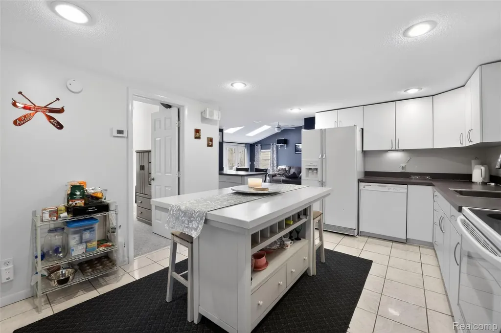 12508 West Shore Drive Roscommon Township MI 48629