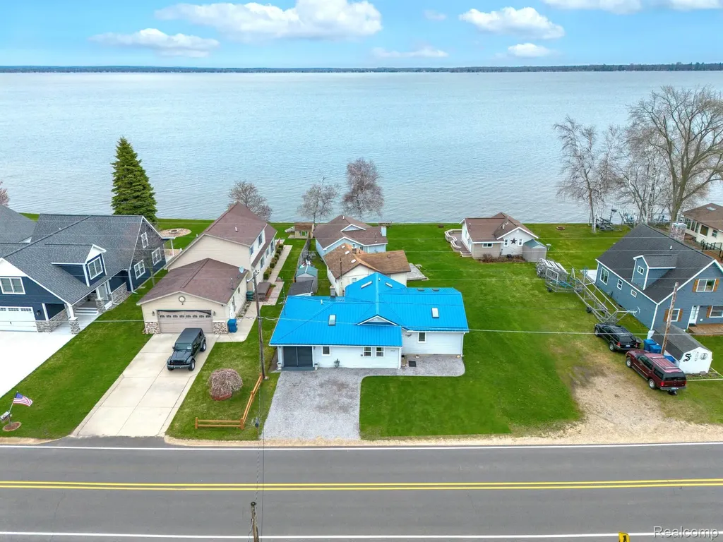 12508 West Shore Drive Roscommon Township MI 48629