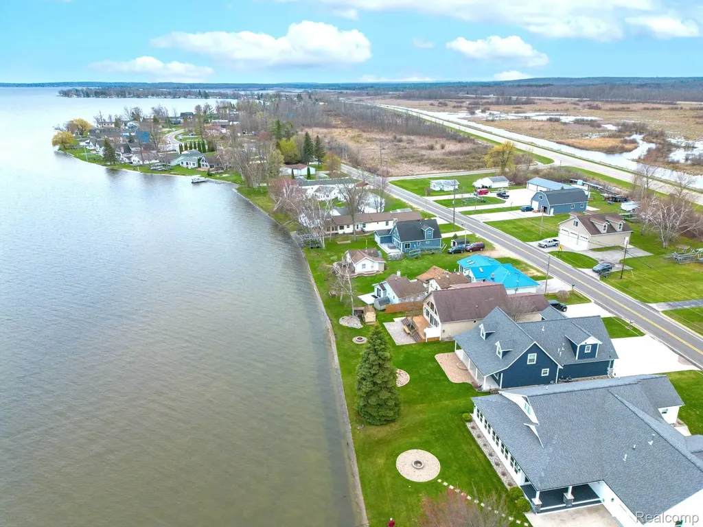12508 West Shore Drive Roscommon Township MI 48629