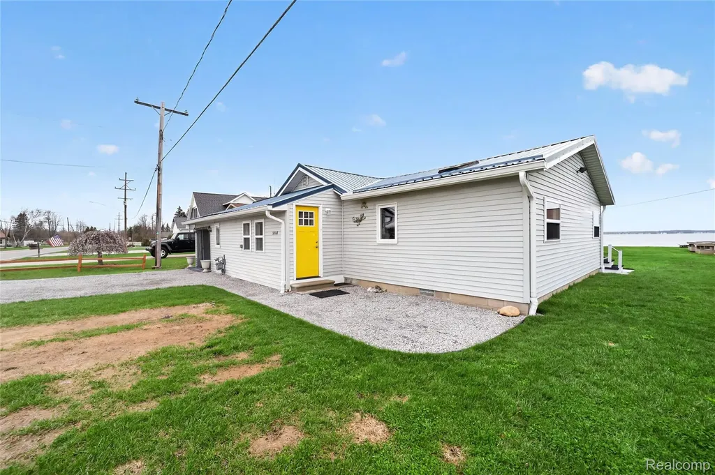 12508 West Shore Drive Roscommon Township MI 48629