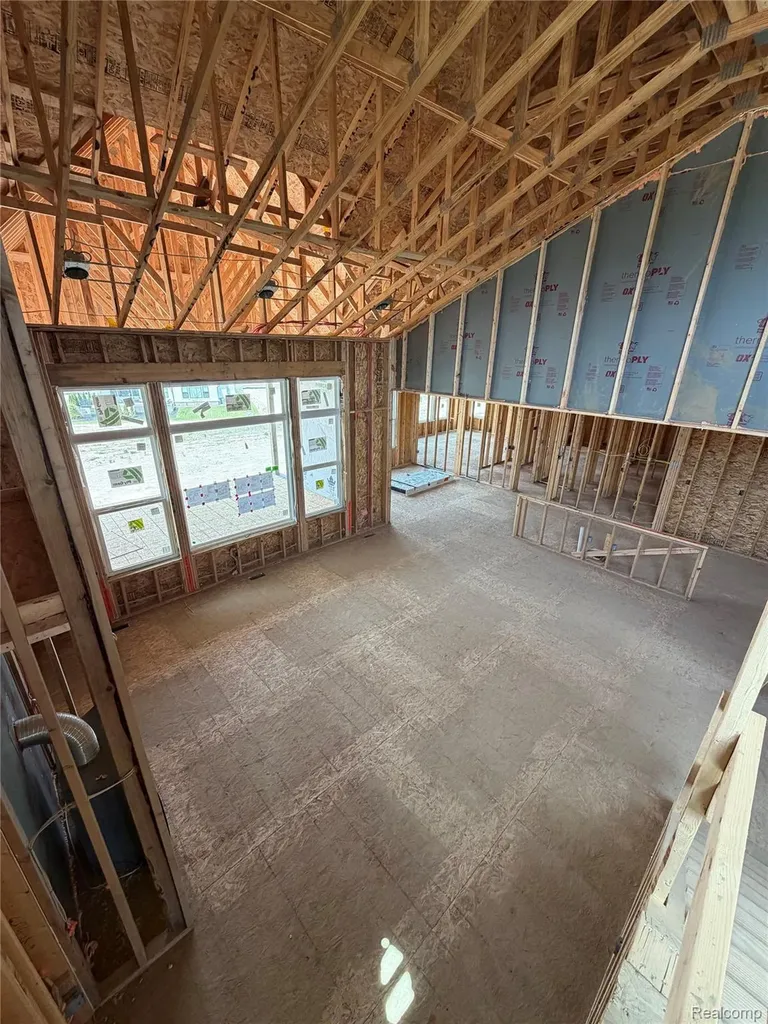 2471 Parkshore Drive Commerce Charter Township MI 48382