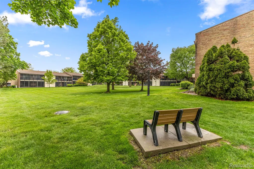 18403 University Park Drive Livonia City MI 48152