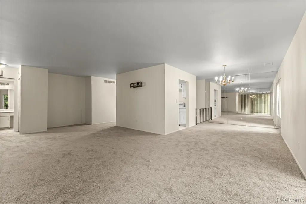 18403 University Park Drive Livonia City MI 48152