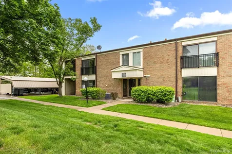 18403 University Park Drive Livonia City MI 48152