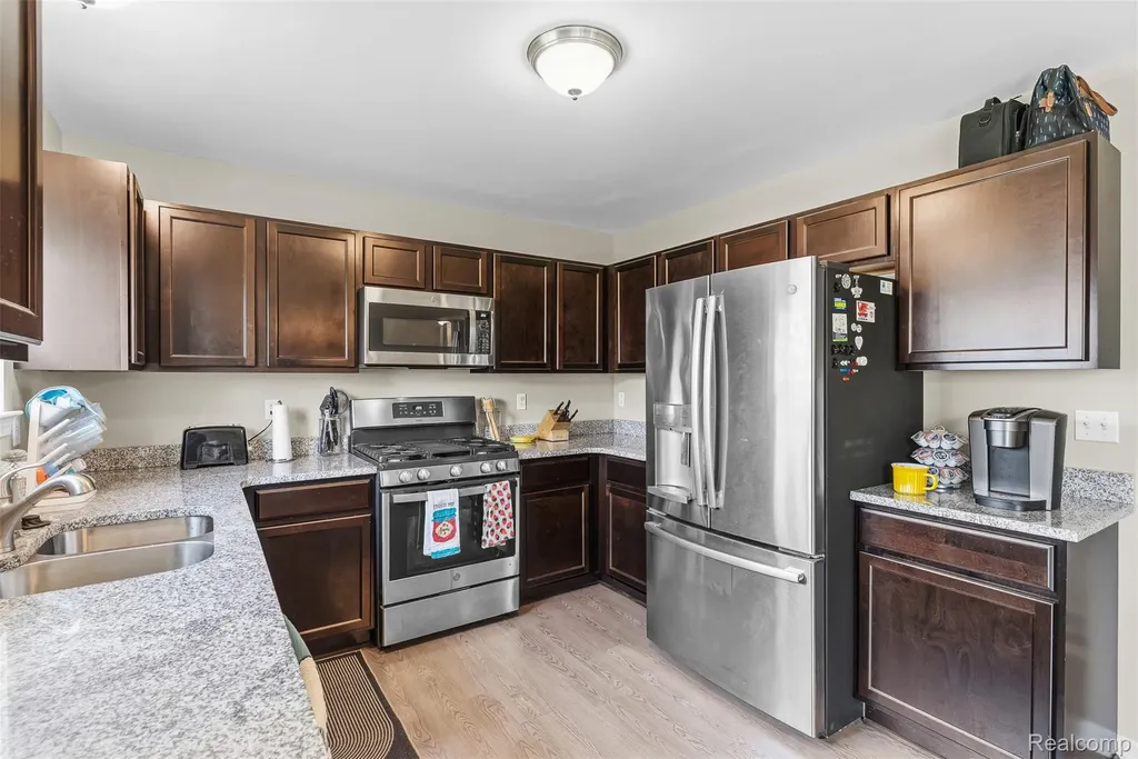 2261 Legacy Drive Burton City MI 48519