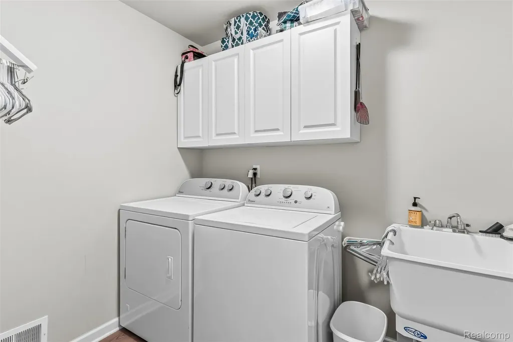 2261 Legacy Drive Burton City MI 48519
