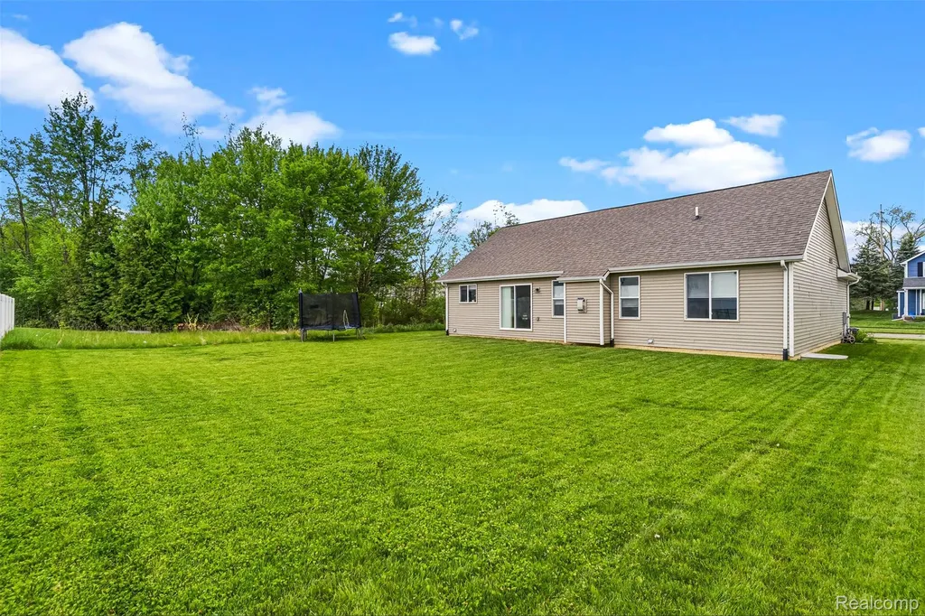 2261 Legacy Drive Burton City MI 48519