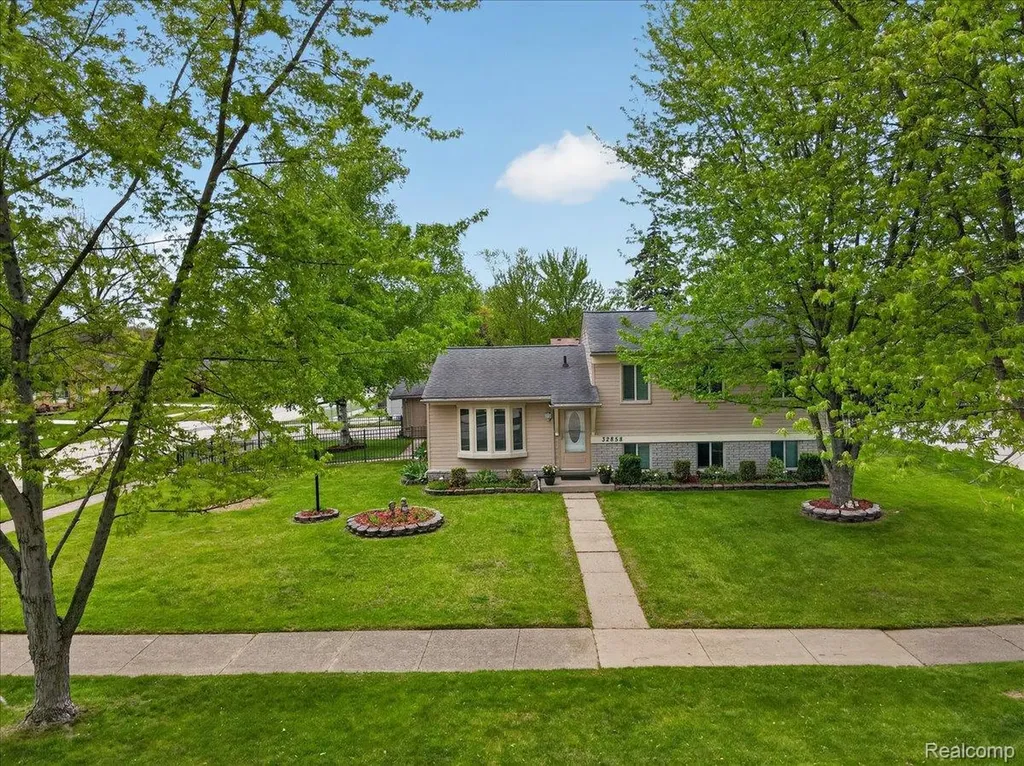 32858 Coach Drive Chesterfield Township MI 48047